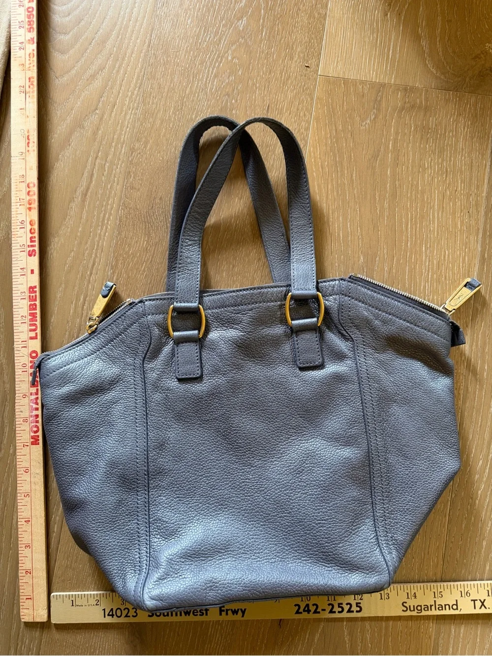 Saint Laurent (YSL) Luxury leather tote/shoulder bag/purse — GREAT condition - Picture 2 of 6